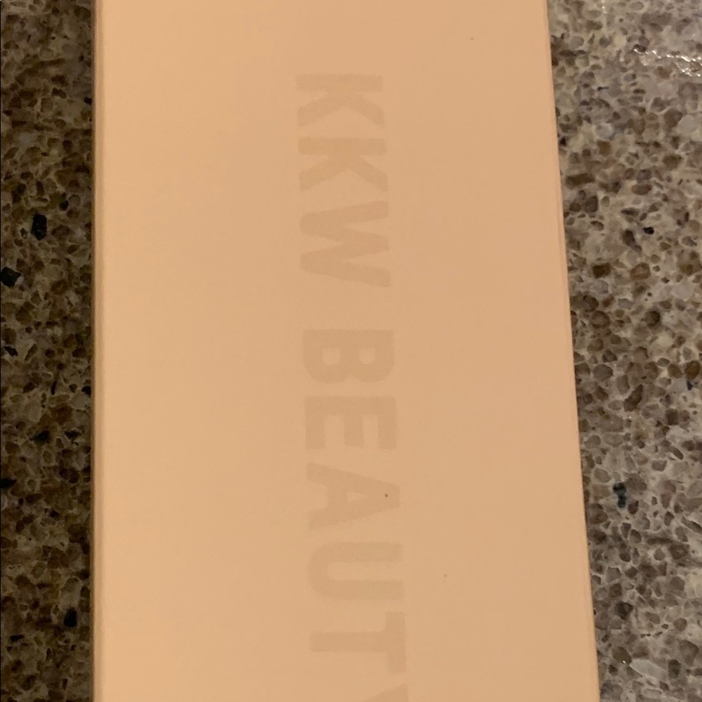 KKBeauty Skin Perfecting Body Foundation Fair